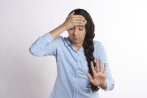 親の介護で疲れたとき、在宅介護をどうする？